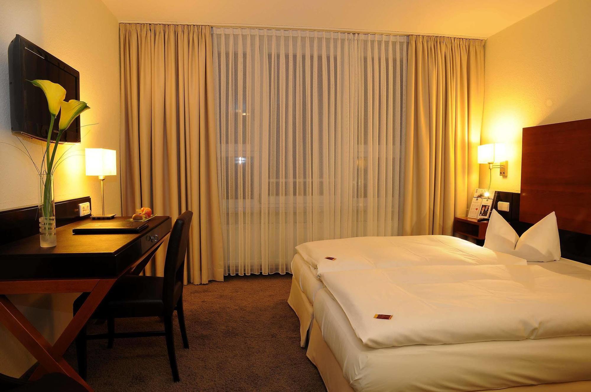 Best Western Plus Atrium Hotel อูล์ม ภายนอก รูปภาพ